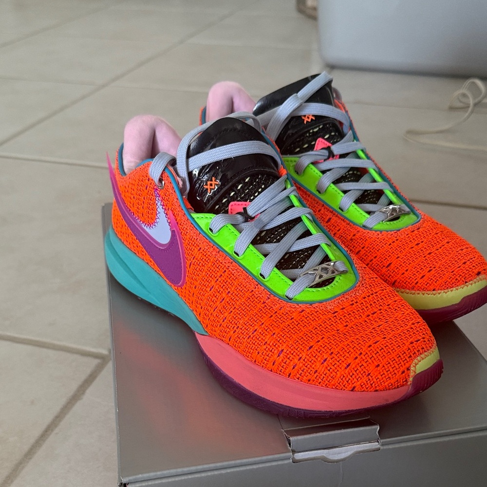 Nike LEBRON 20 Multicolor Sneakers with Orange and Purple